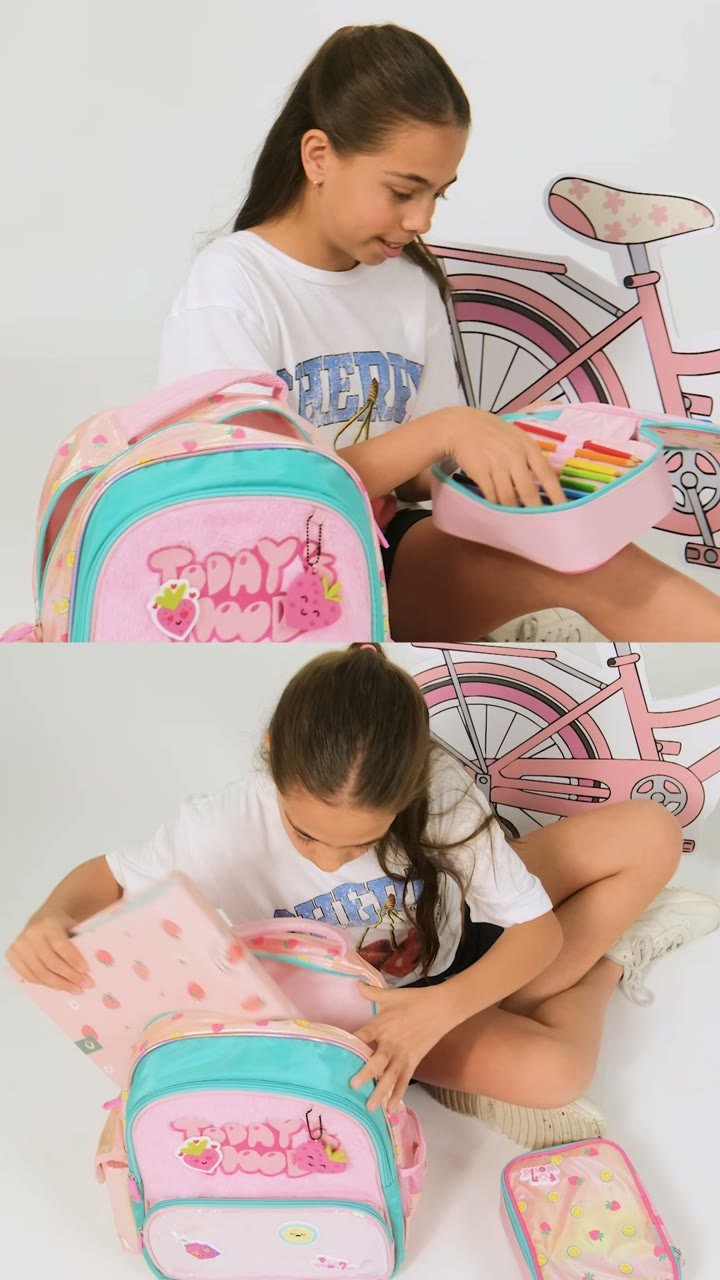 Escena de la campaña Back to School de FW con mochilas y útiles escolares